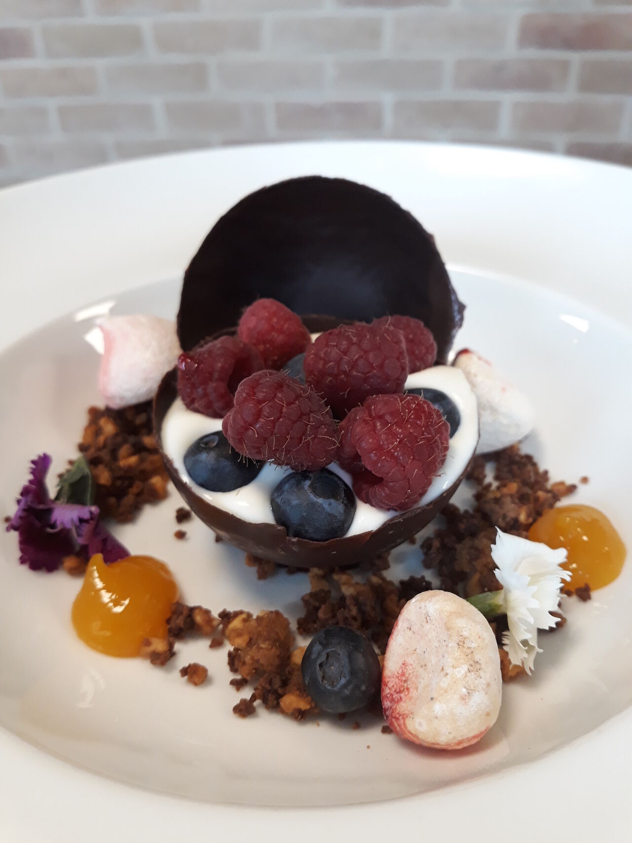 Mus z białej czekolady