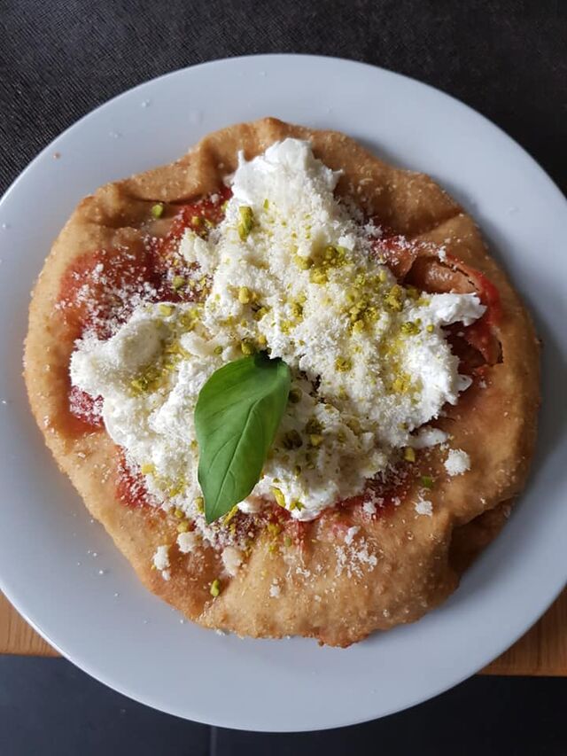 Napulè, gebratene Pizza