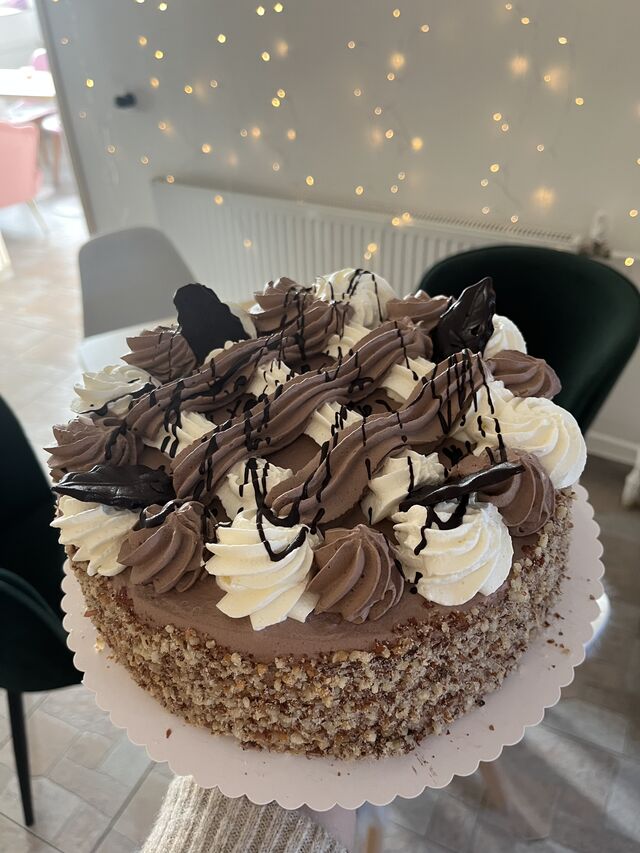 Harlekýn malý obj.č. 31, 950g - 12 porcí CENA 620,-Kč