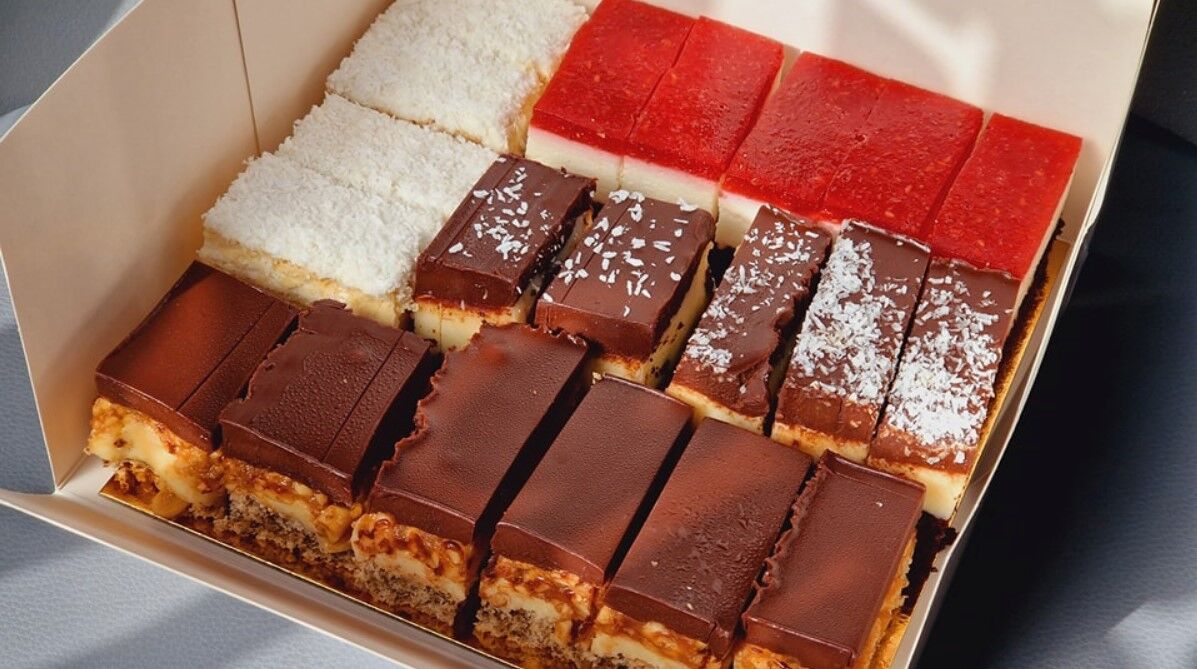 Delicios by Bianca Ploto