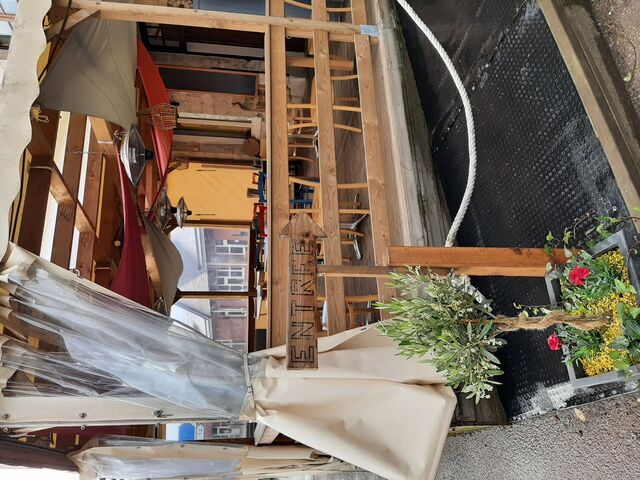 Notre terrasse aérée et lumineuse