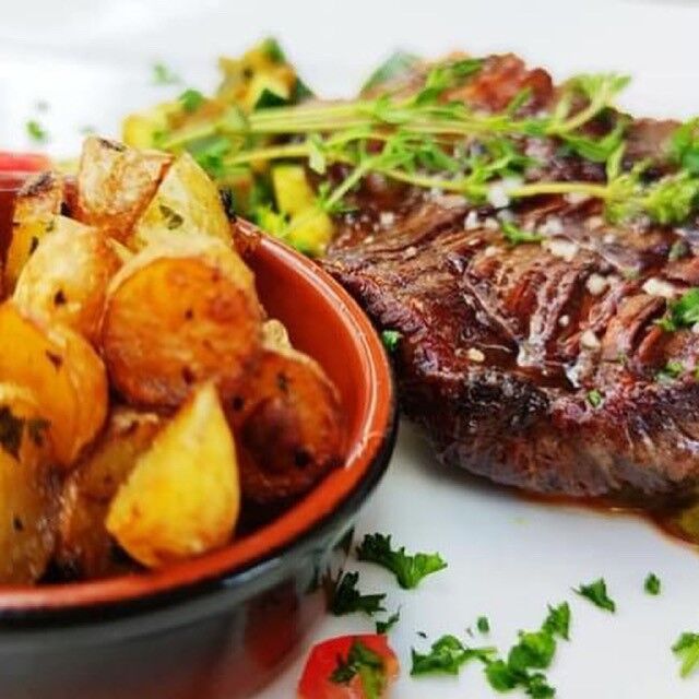 Poire et ses pommes sautées