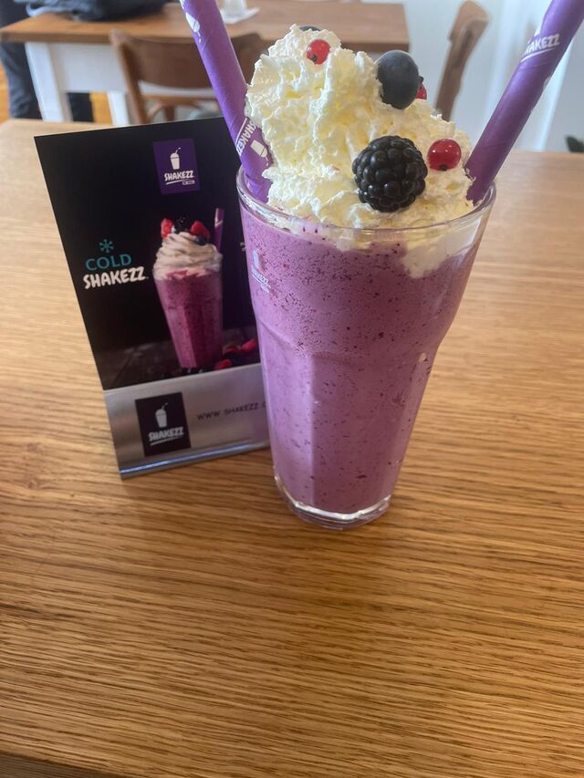 Wald Frucht Milchshake 