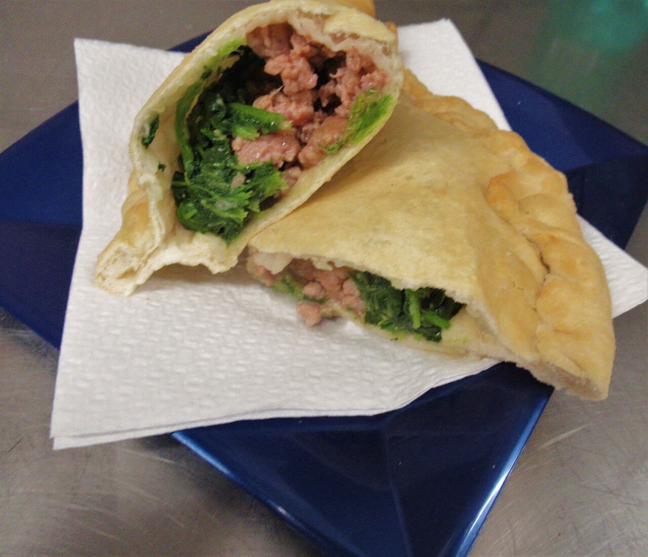 PANZEROTTO BROCCOLI E SALSICCIA