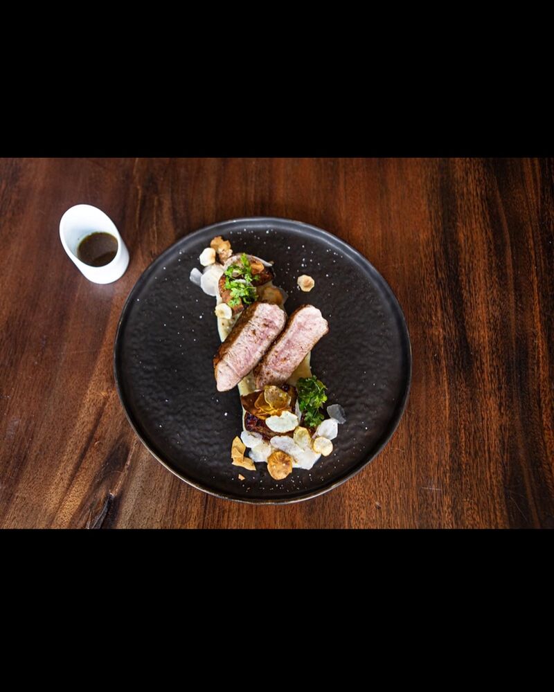 Topinambours, cochon et café