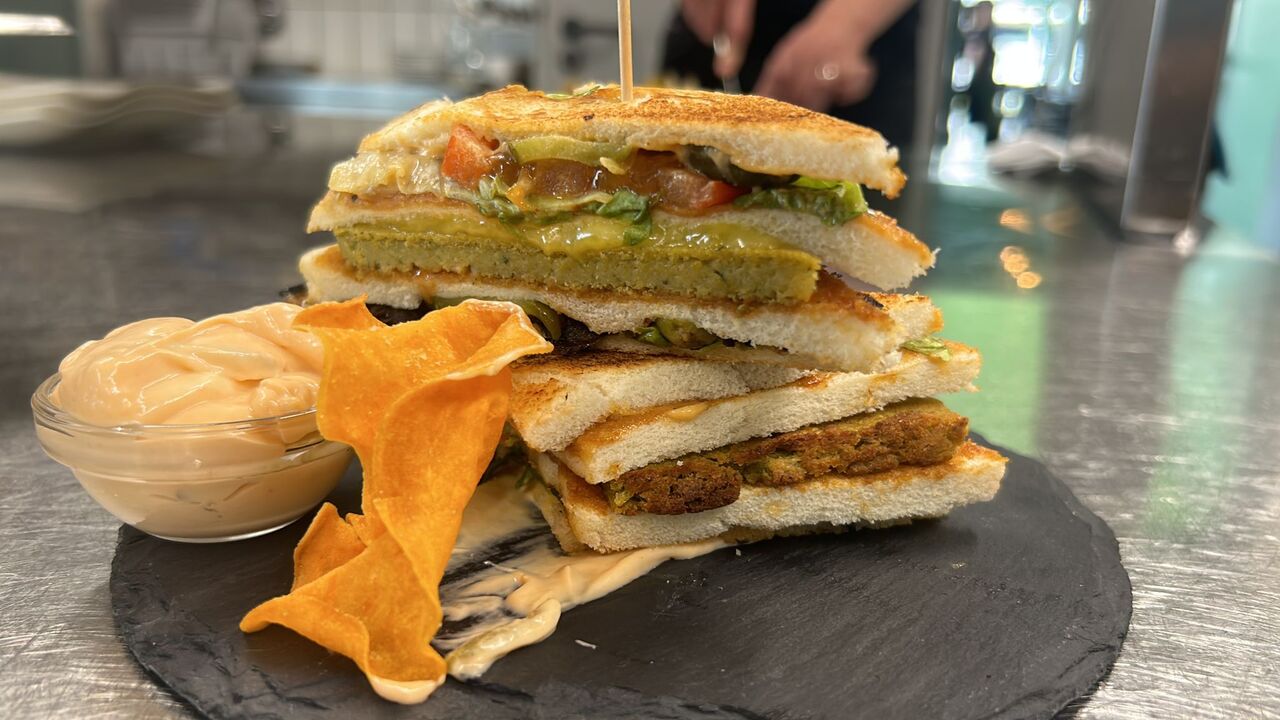 Starlet Sandwich