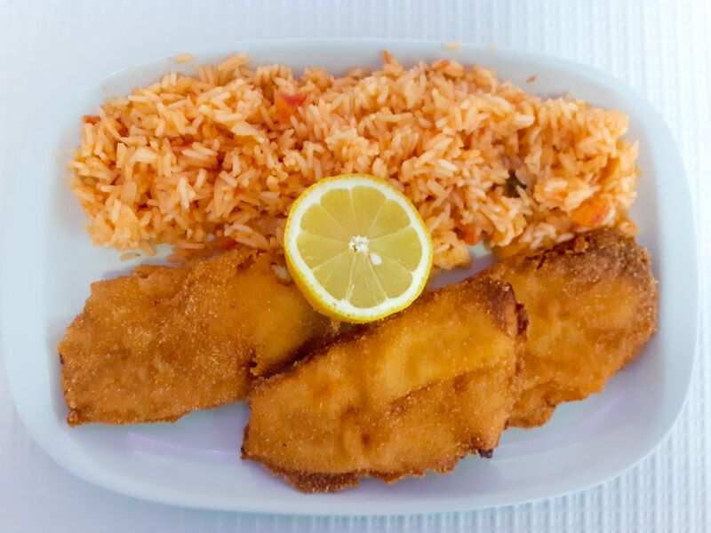 Filetes de Pescada com Arroz de Tomate