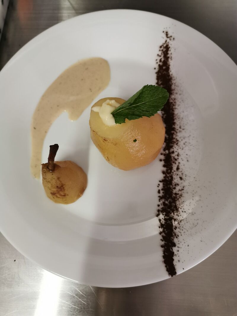 Poire pochée
