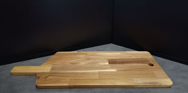 Planche à découper acacia 72x28cm=22.90€ 