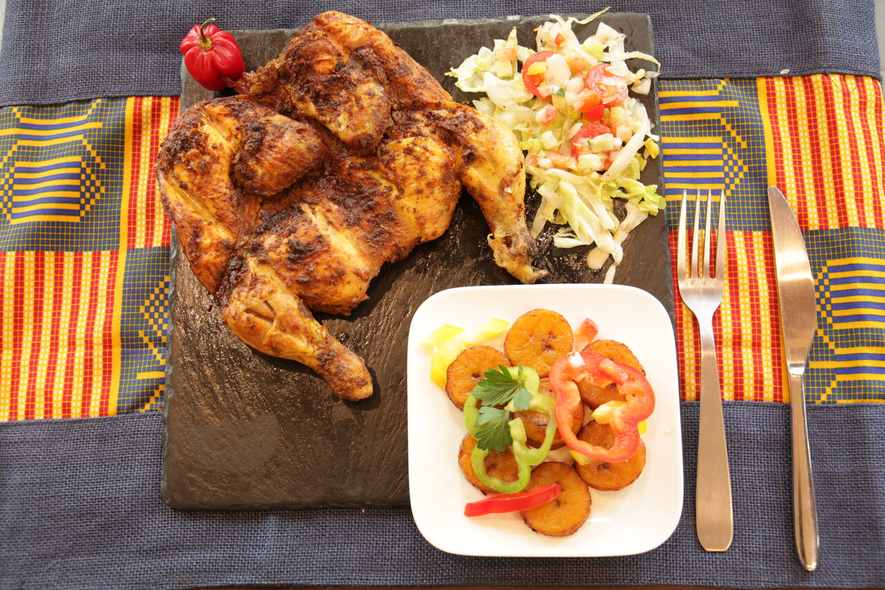 1/2 POULET BRAISEE ALOKO