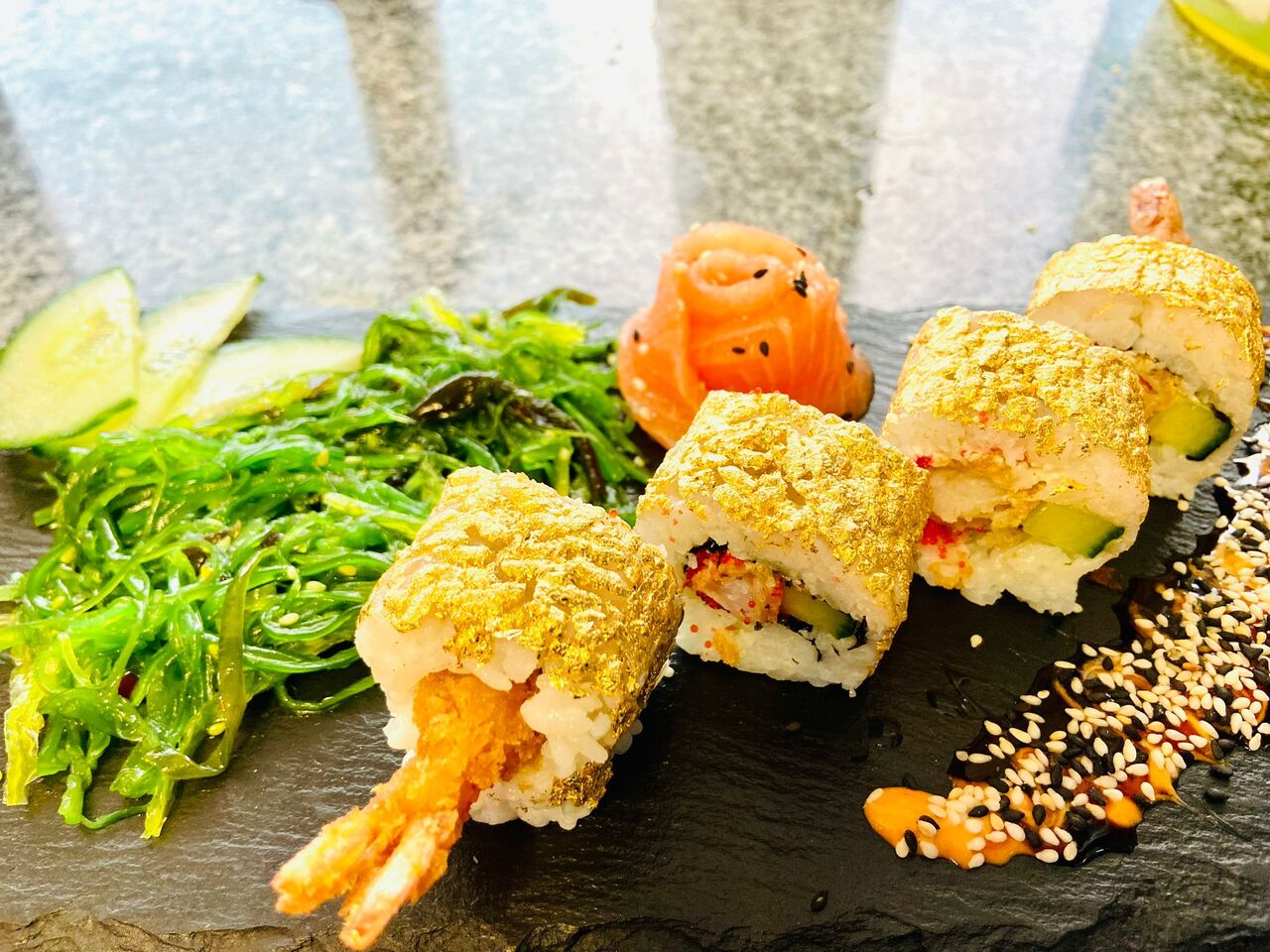 Goldenes Sushi 