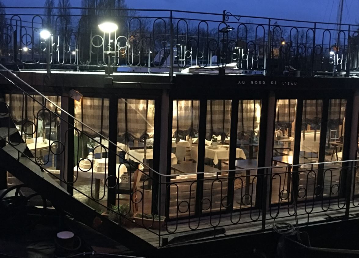 Vous êtes dehors ... entrez !!