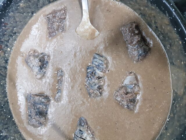 Lamprea a la bordelesa