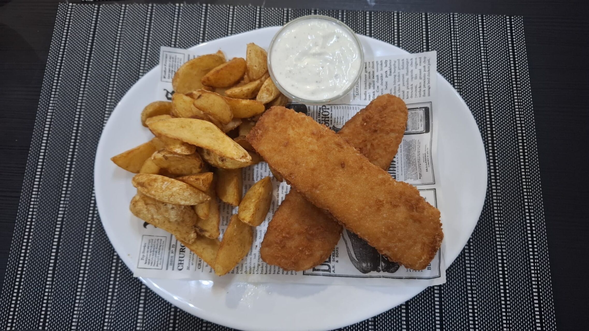 Fish & Chips – O porție clasică de savoare britanică! 🐟🍟