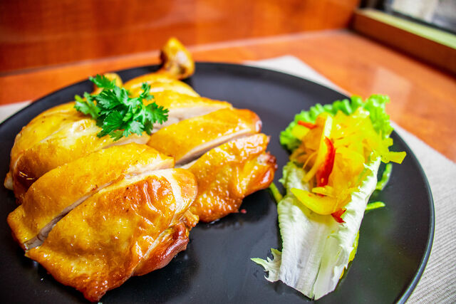 Geräuchertes Huhn 燻鷄