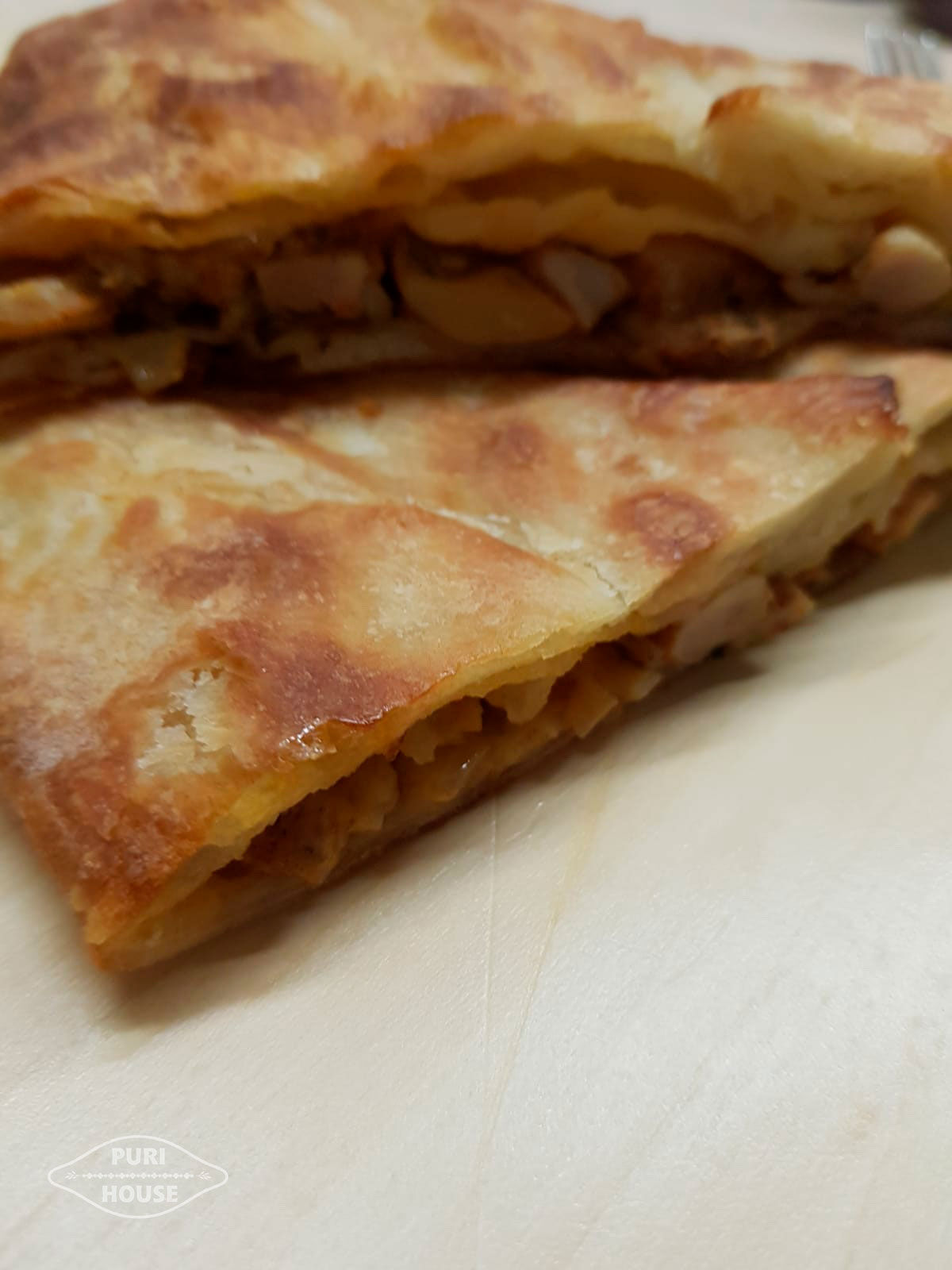 Chaczapuri kurczak pieczarka
Cena 14.00 zł 