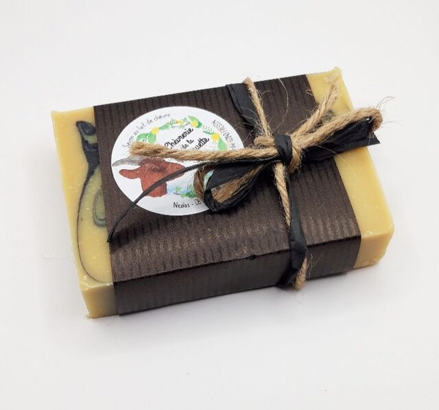 Savon détoxifiant : charbon, menthe, basilic et sauge