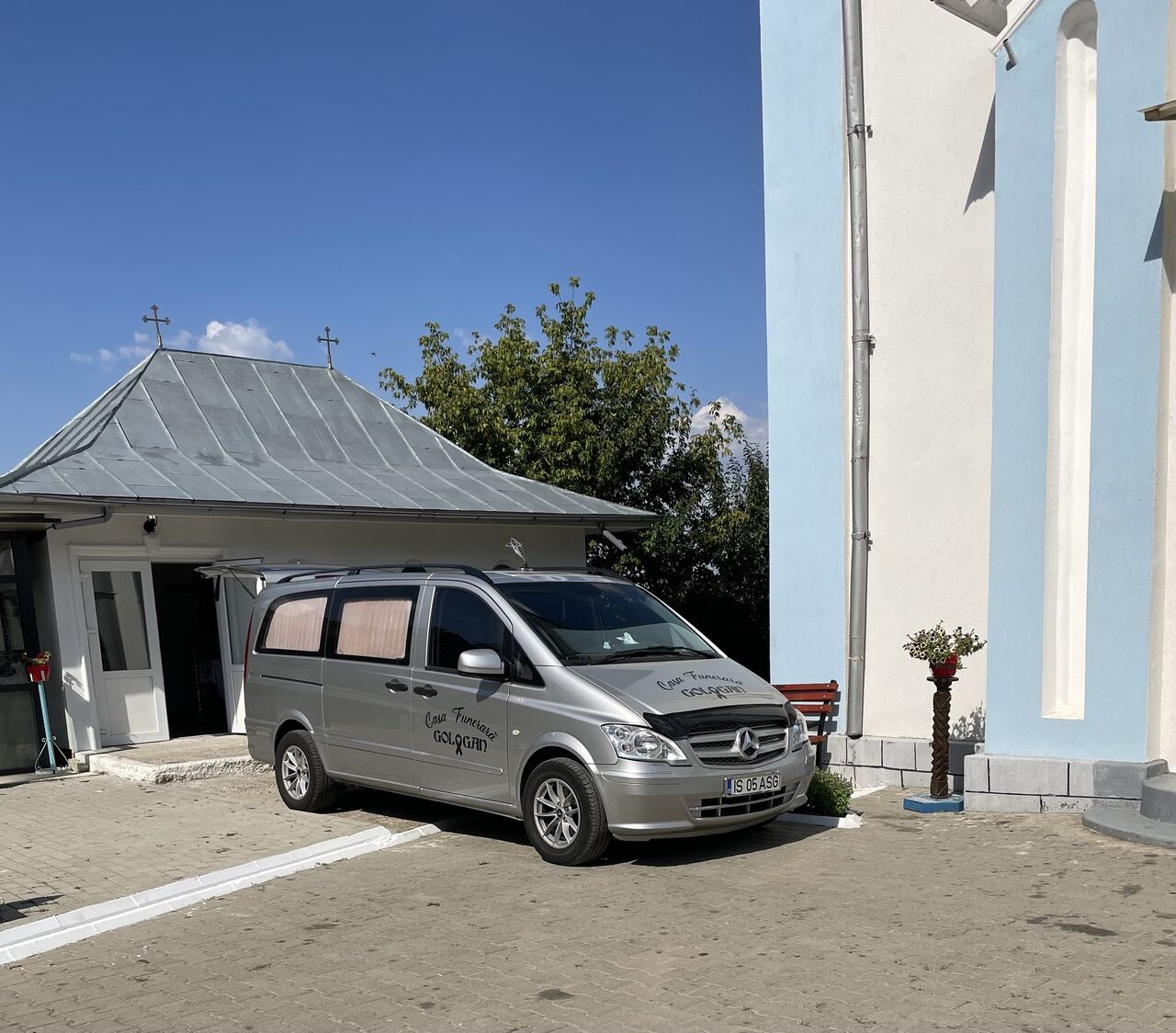 Auto speciale funerare