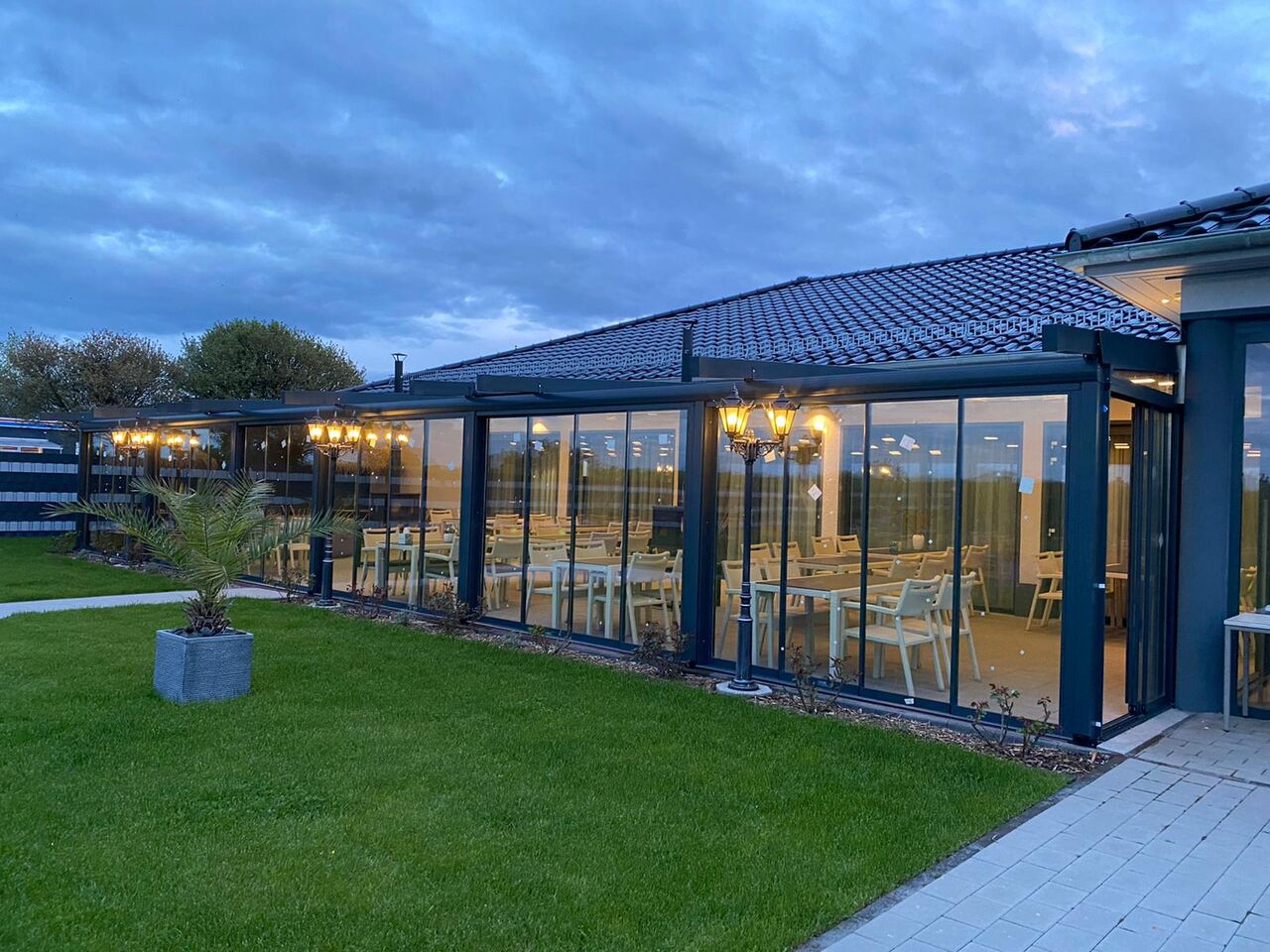 Blick auf unseren schönen neuen Wintergarten