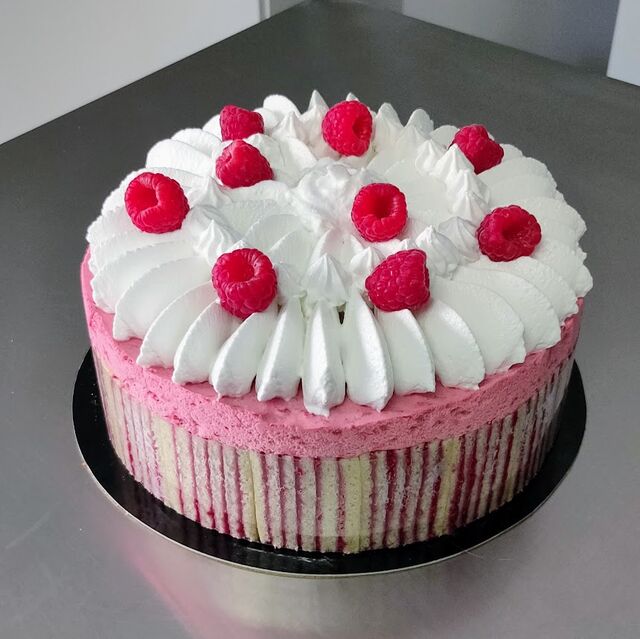 Entremets citron vert framboises