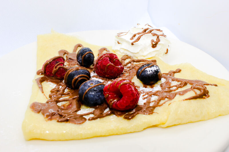 Crepe con nutella y frutos del bosque