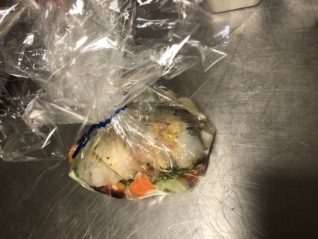 Aumônière gambas cabillaud vinaigrette vierge 