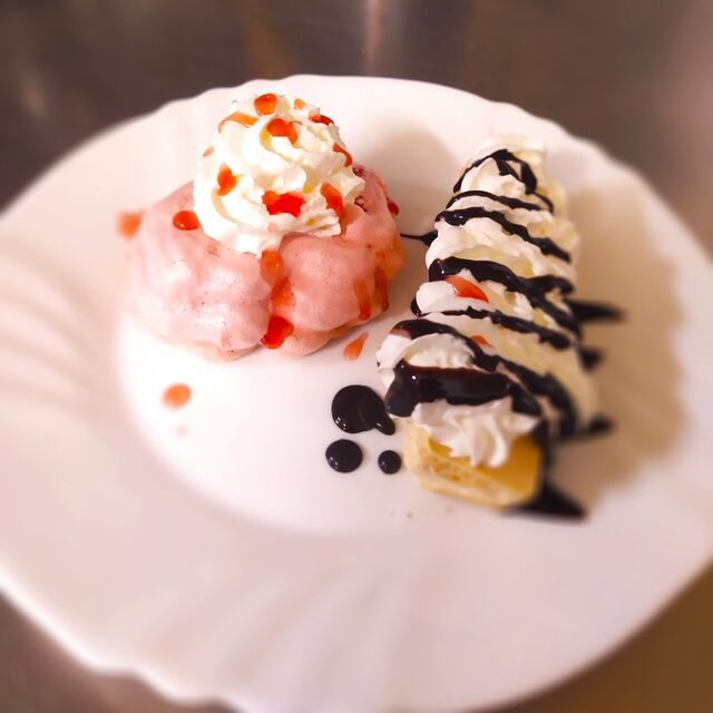 Domácí rakvička a Mini Pavlova se šlehačkou (obojí bez mouky ) ?☺️