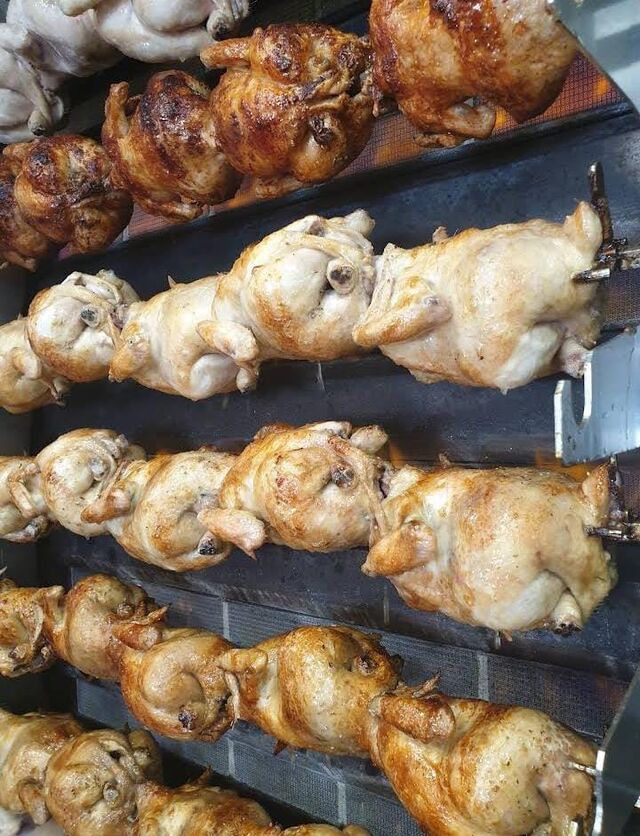 ASADOR DE POLLOS HERMANOS BANDERA MUÑOZ Restaurante Malaga Chino & Española cocina cerca de