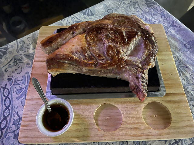 Costeletão de Vitela na Pedra