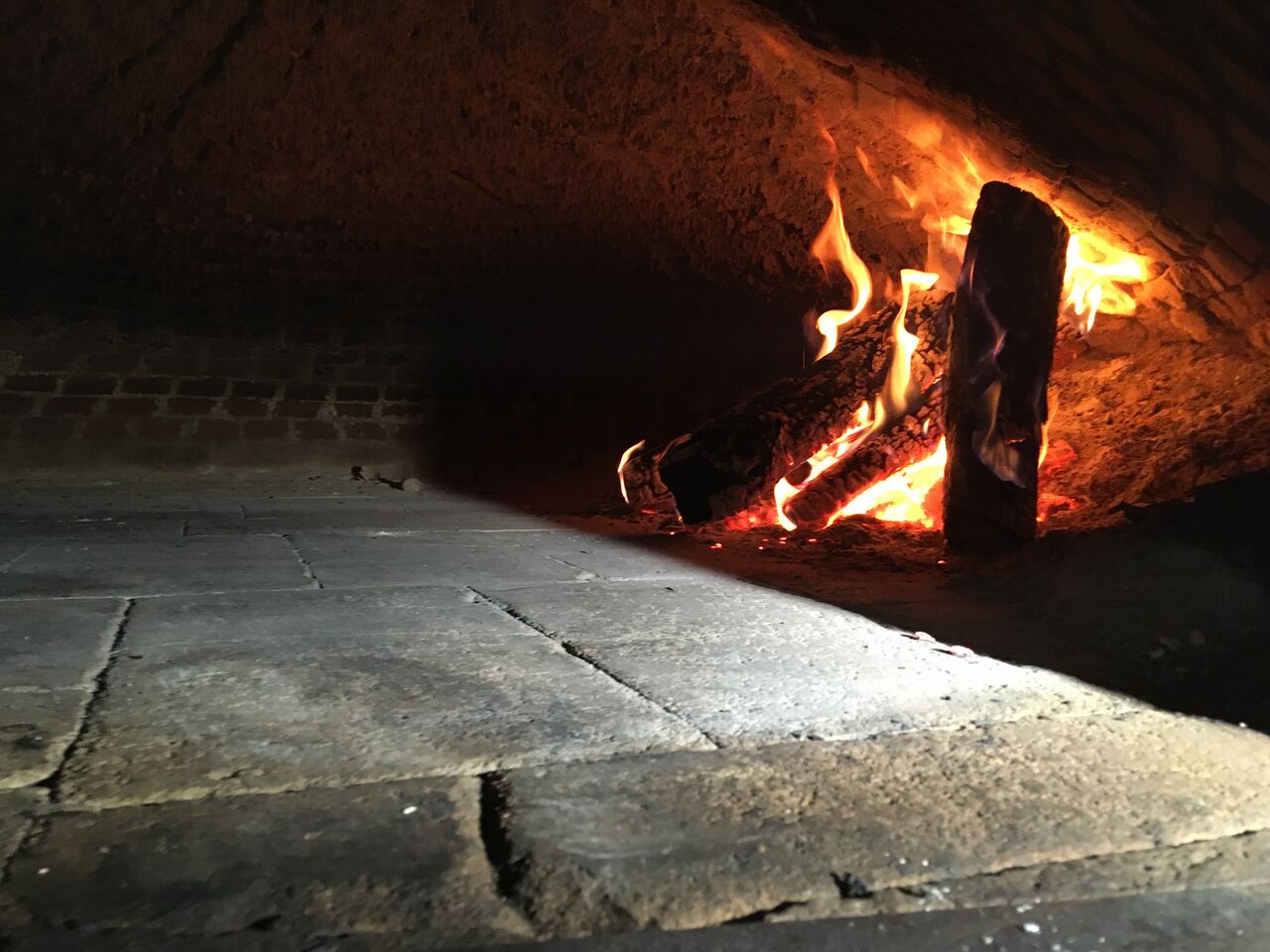 Cuisson au feu de bois 