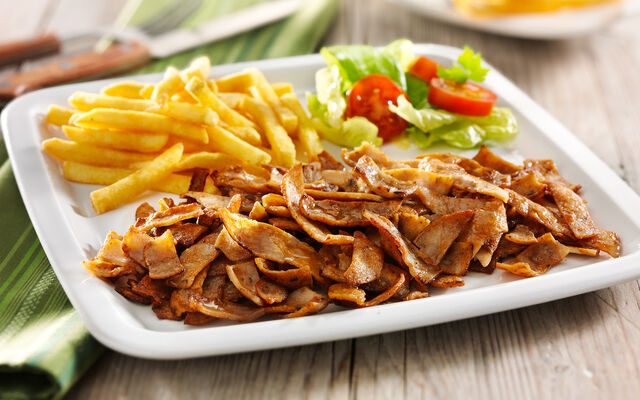 Assiette en menu ou seul boeuf ou poulet ou mixte ou tenders ou kefta ou dinde ou 3 viandes ou mexicanos etc.......