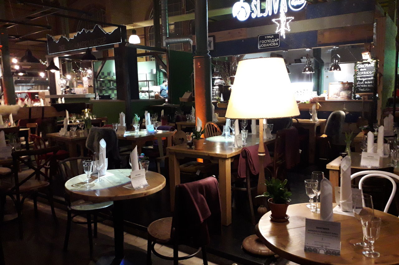 Abends in der Arminiusmarkthalle