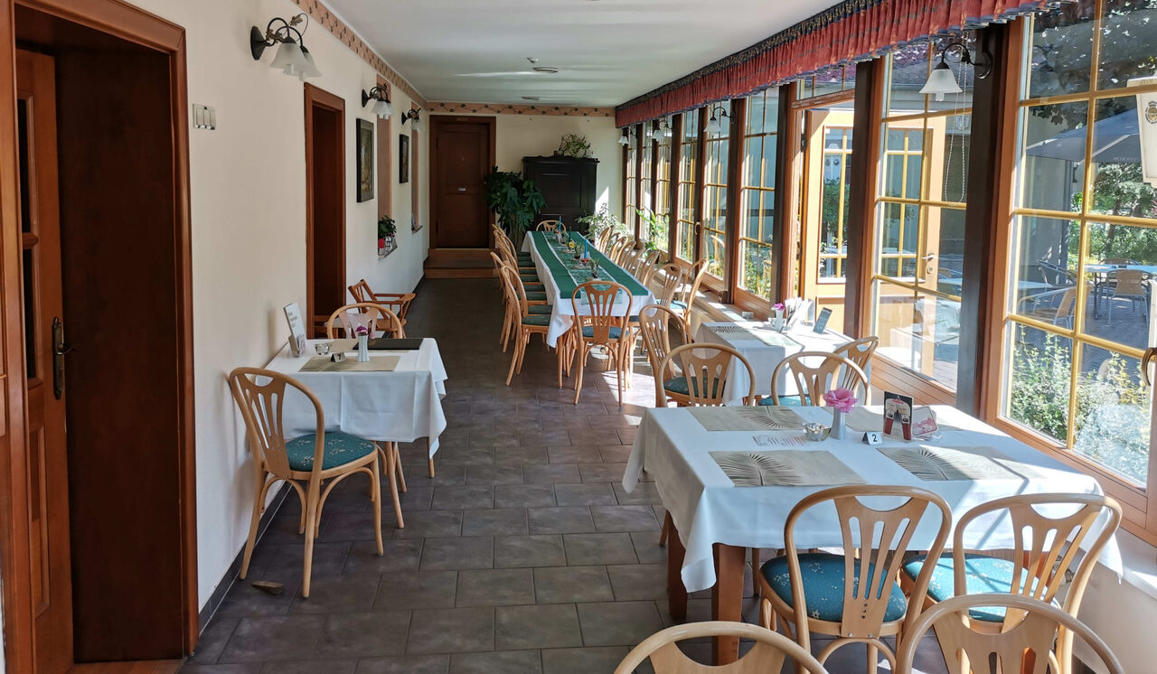 Freundliche Gemütlichkeit im Wintergarten