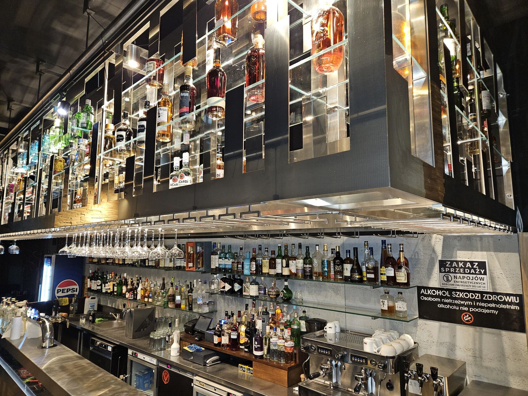 🍹WHISKY & COCKTAIL BAR ORAZ WYDARZENIA🍸