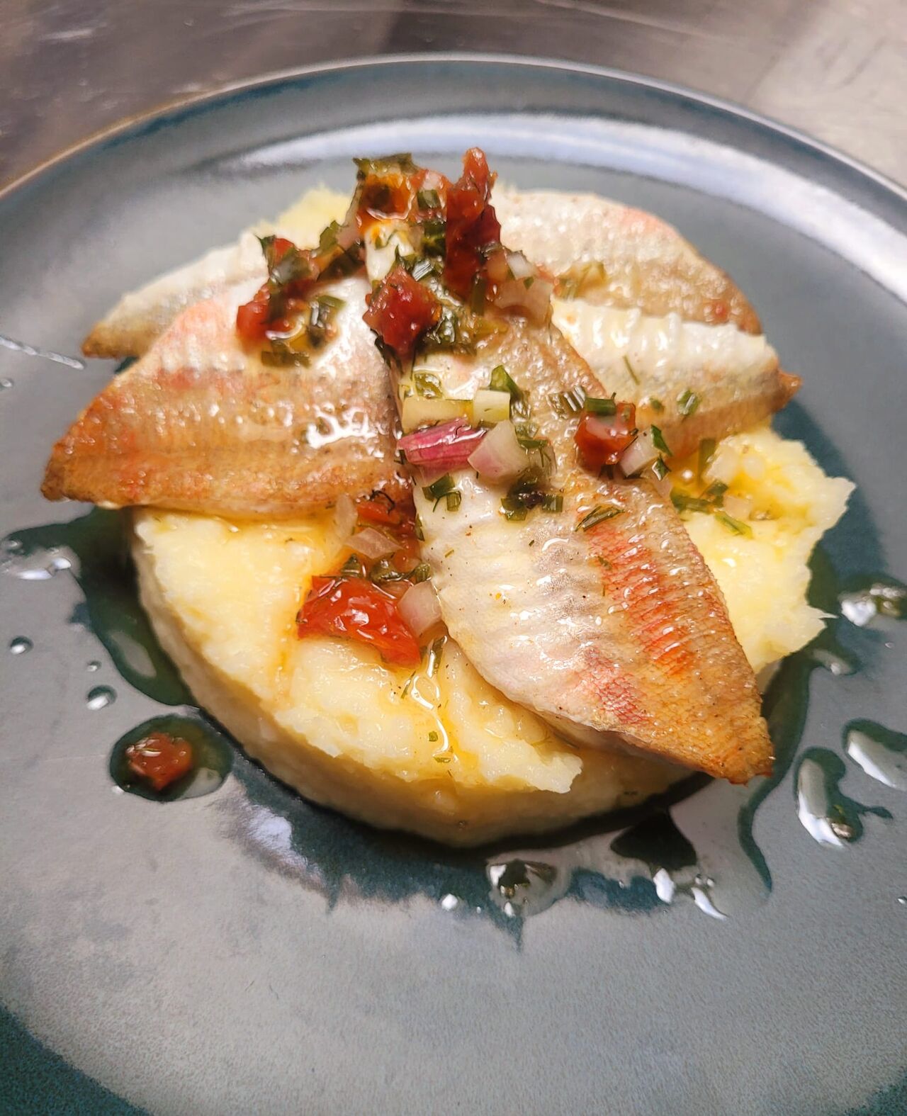 Filets de Rouget, Purée Maison