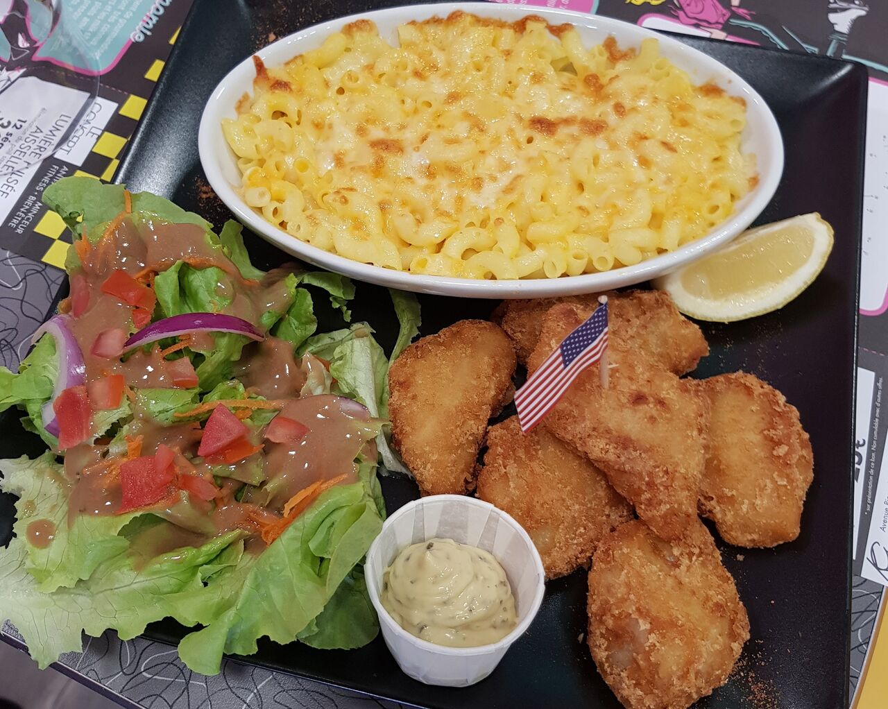 Macaroni and Cheese et croustillants de poisson