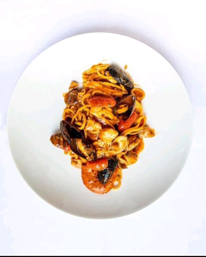 SPAGHETTI ALLA CHITARRA PESCE & FARINA 