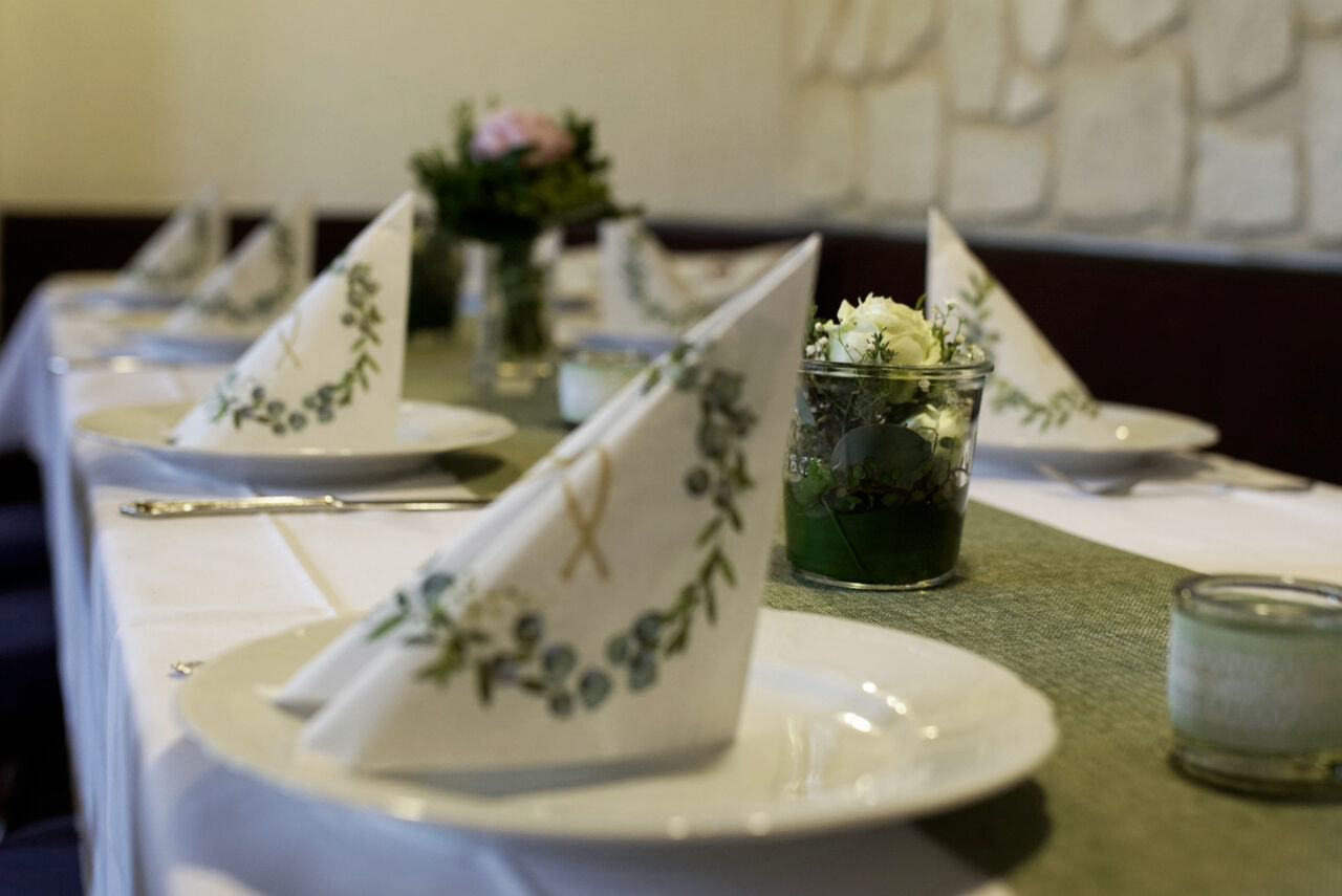 Tafel im Nebenraum
