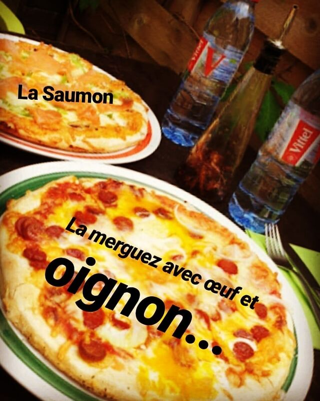 Service en terrasse durant les beaux jours ... 