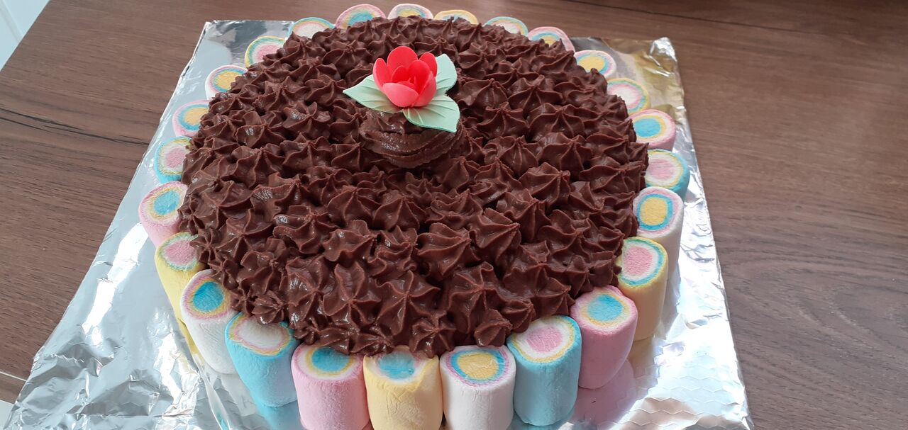 GATEAUX DE CREPES POUR TOUTES LES OCCASIONS SUR COMMANDE