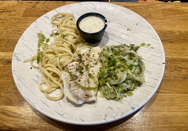 Filet de dorade sébaste, sauce aneth