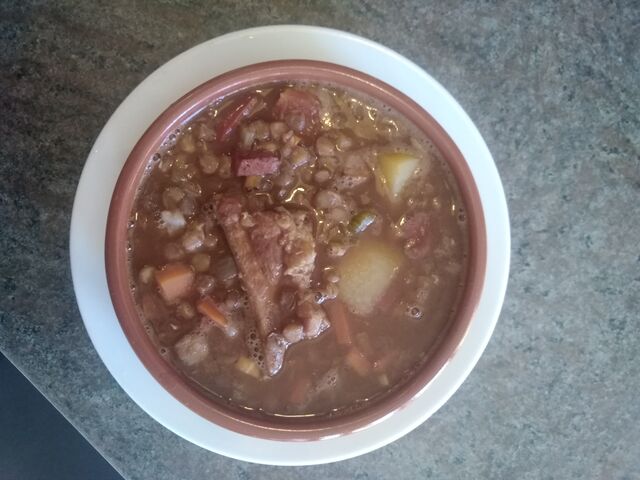 Lentejas con chorizo y patatas