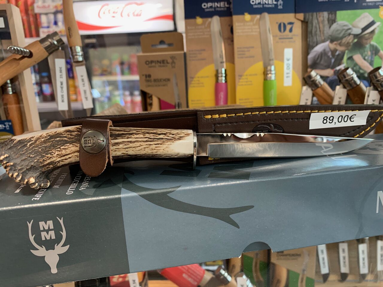 poignard de chasse en corne de chevreuil