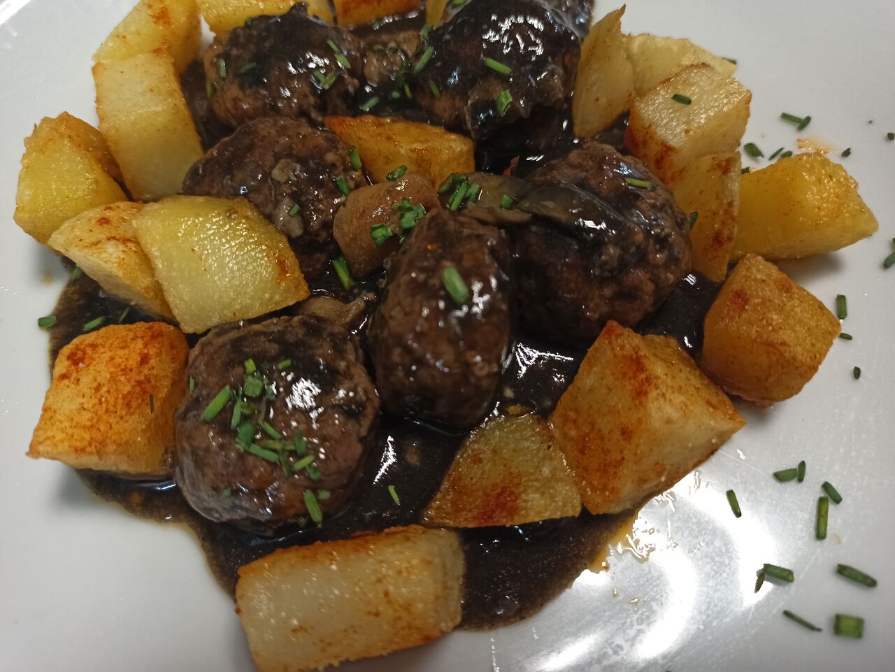 Albóndigas con Sepia en su tinta