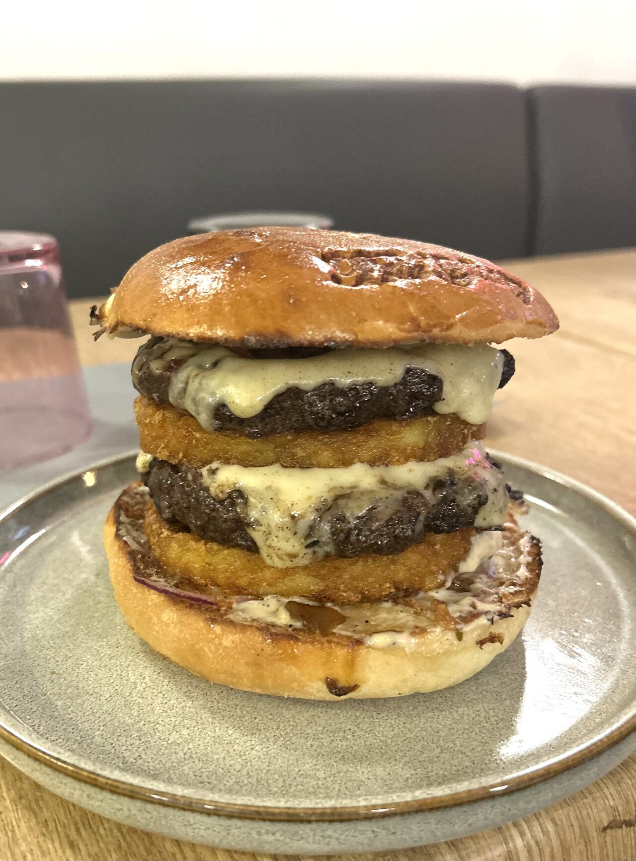 Le Raclette-poivre option tower burger
