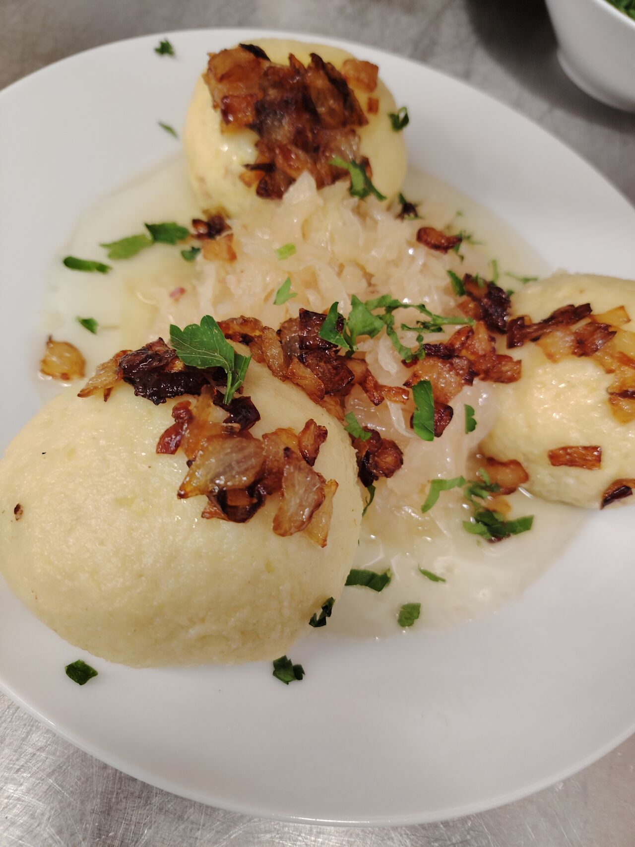 Naše plněné bramborové knedlíky 