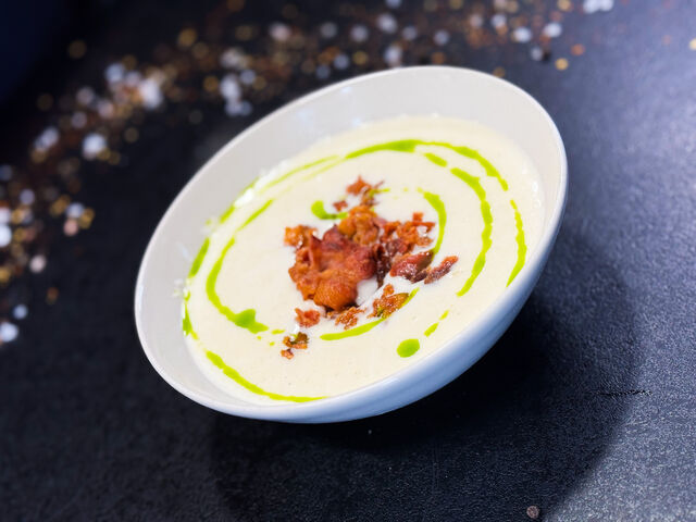 SAJTKRÉMLEVES BACONNCHIPSSZEL