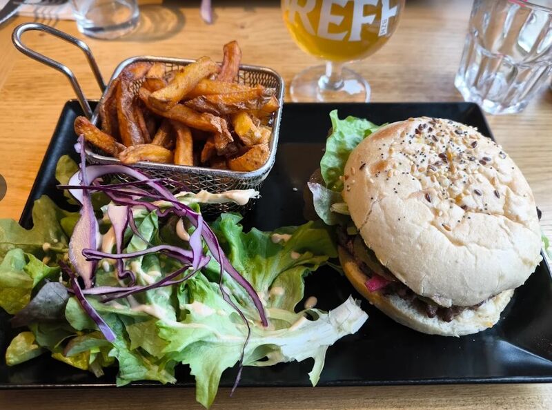 un burger Elvinois dans son ensemble 
