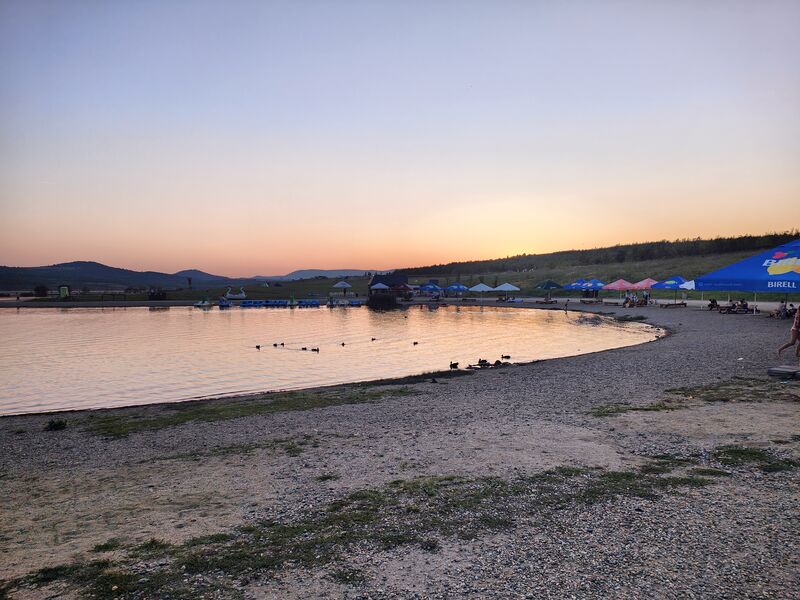 Zda jsi nikdy nebyl u jezera Milada, tak určitě stojí za návštěvu