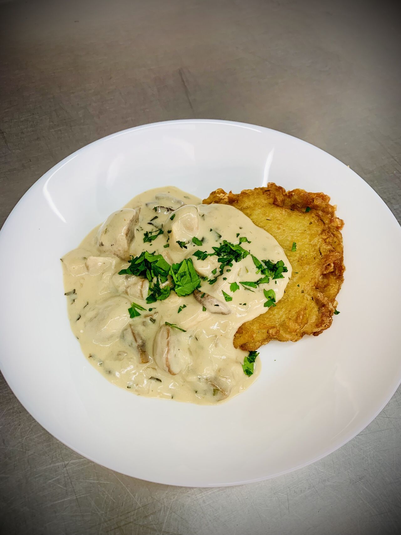 Waldpilz-Ragout auf Kartoffelrösti